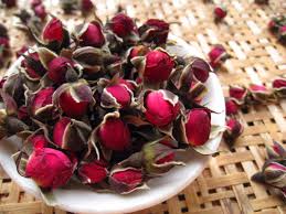 Dried rose buds Edible
